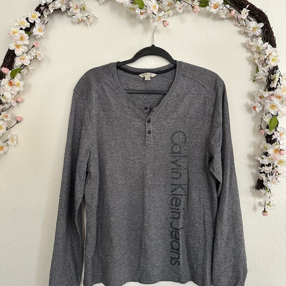 Calvin Klein Jeans Gray Long Sleeve Tee